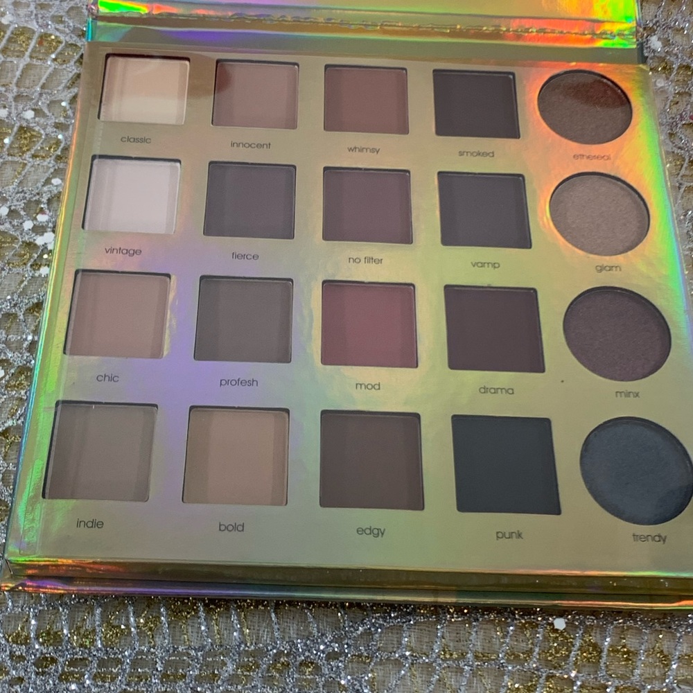 20 eyeshadow palette